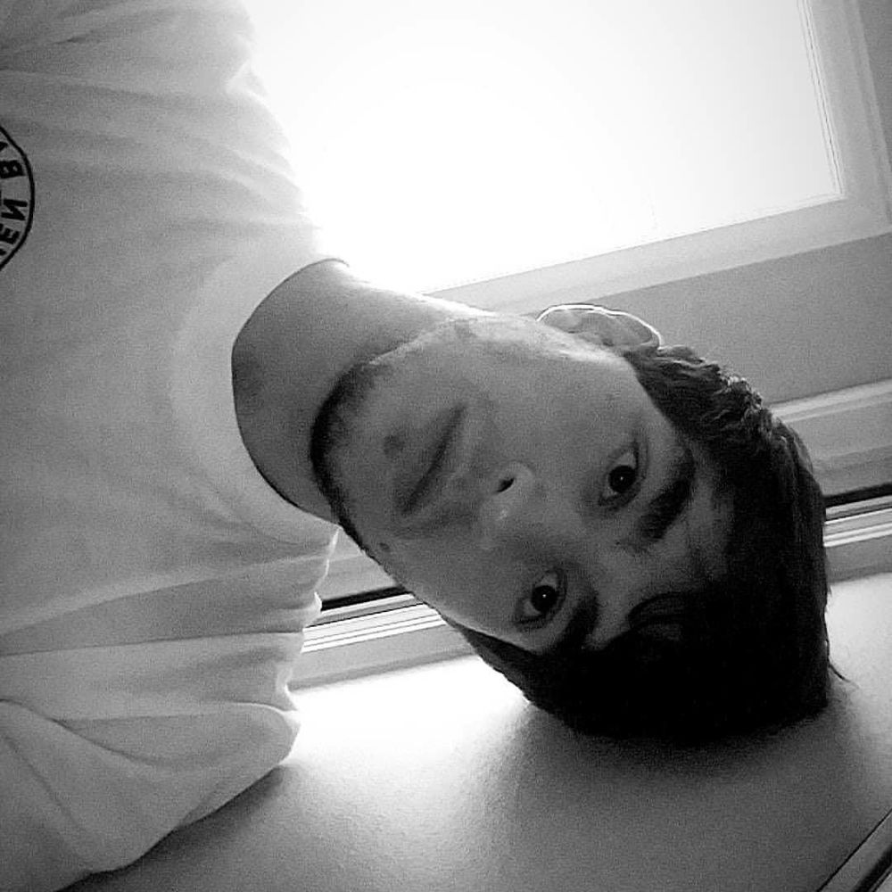 Meet your Posher, Casey